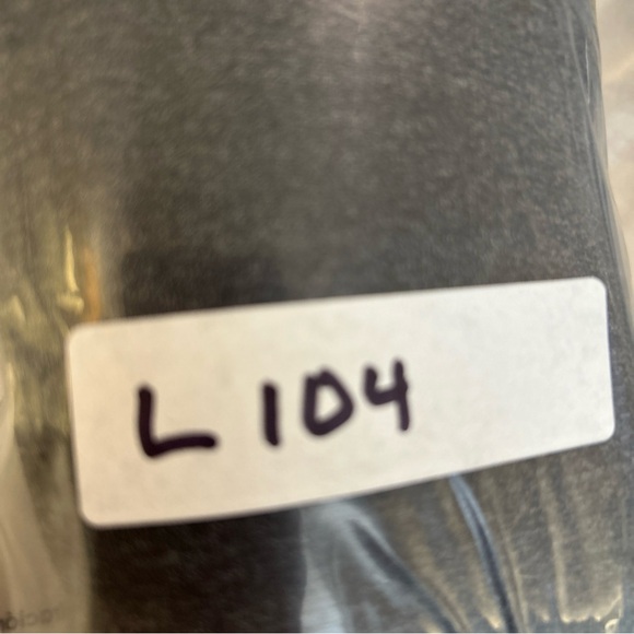 Avia Zip Up Sports High Intensity Full Coverage Bra Black Gray 38D - Picture 9 of 9